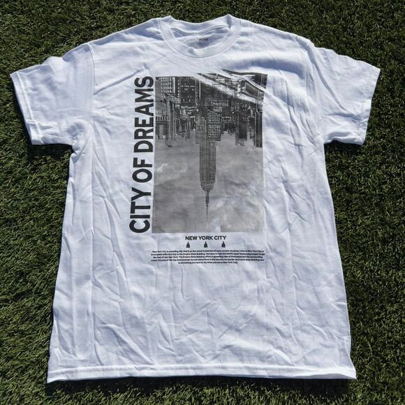 Fashion-Nova Women's White & Black T-shirt - Picture 1 of 4